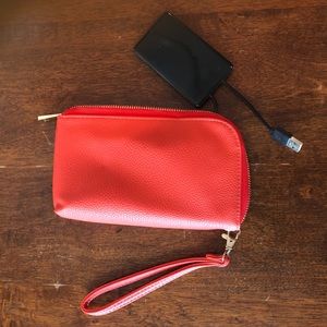 Charge it wristlet purse